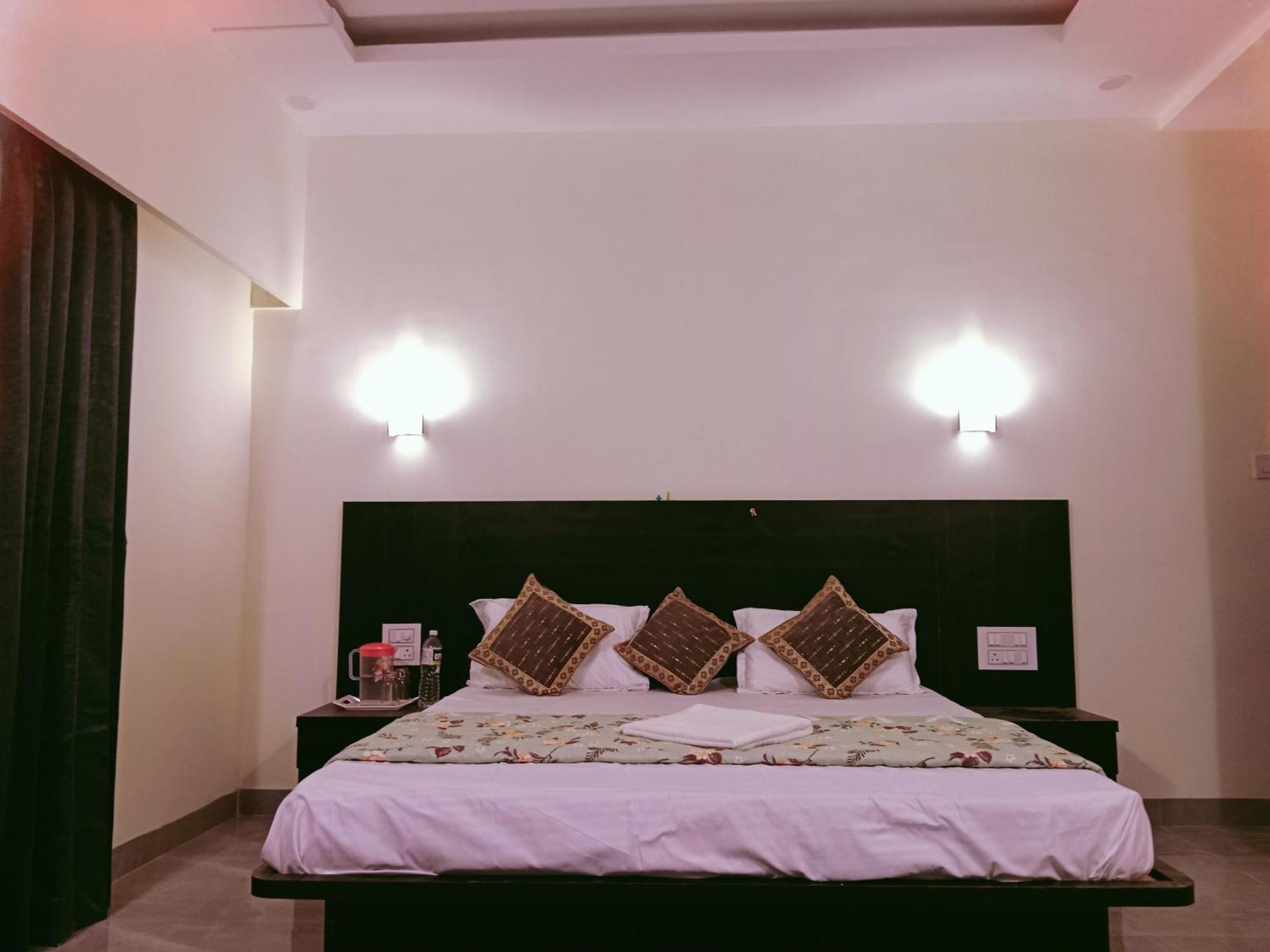 Villa 3bhk Browne By Villass *