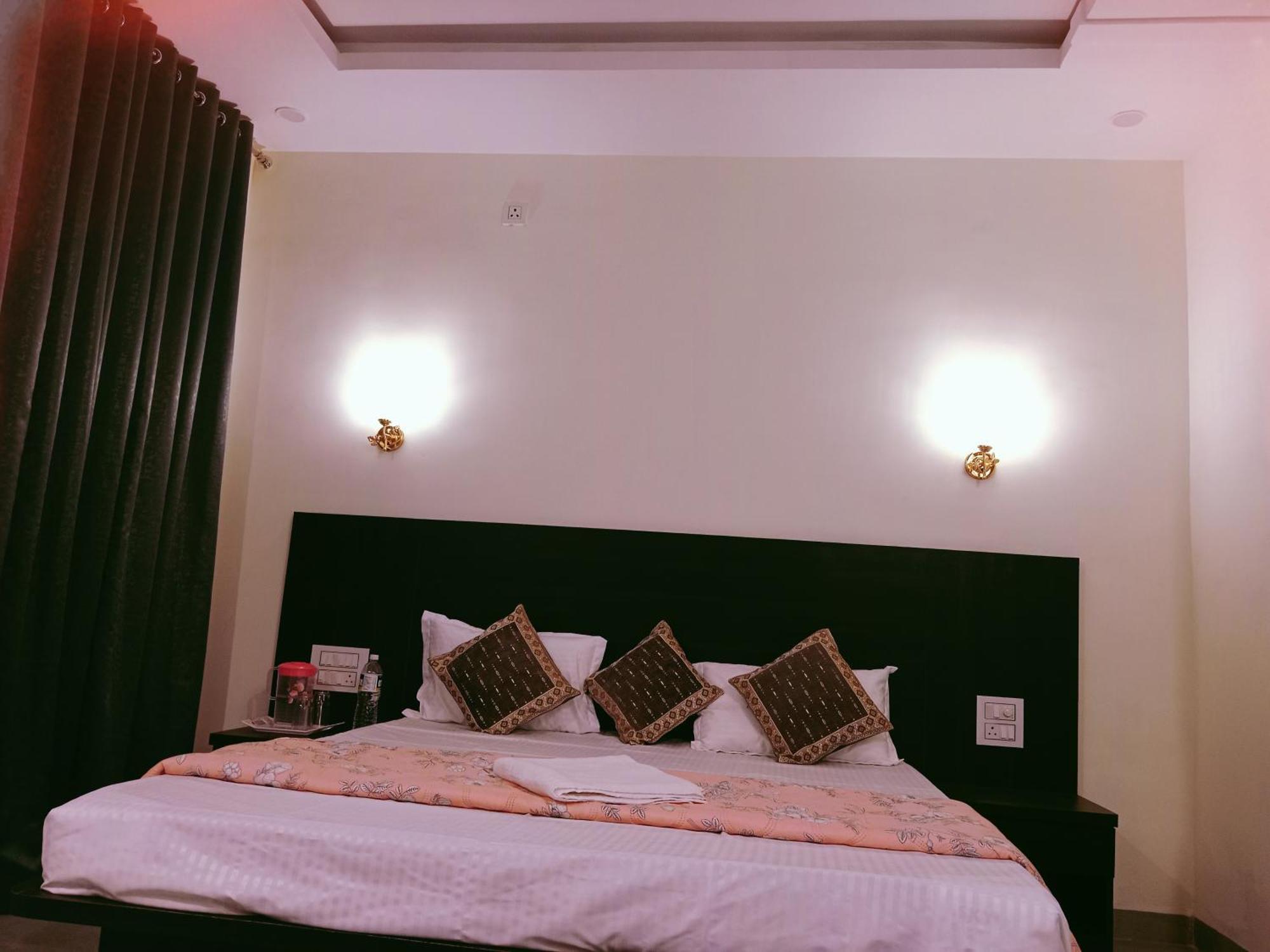 Villa 3bhk Browne By Villass