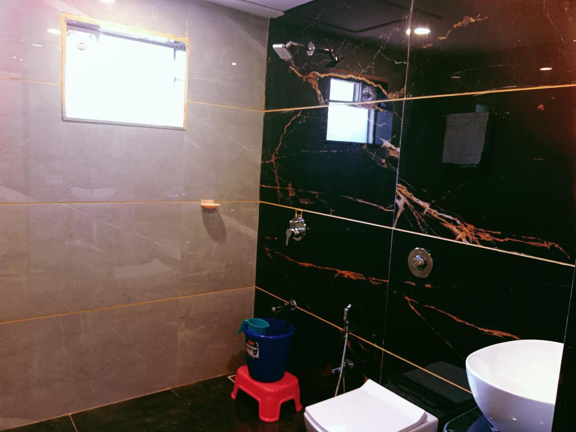 3bhk Browne By Villass *