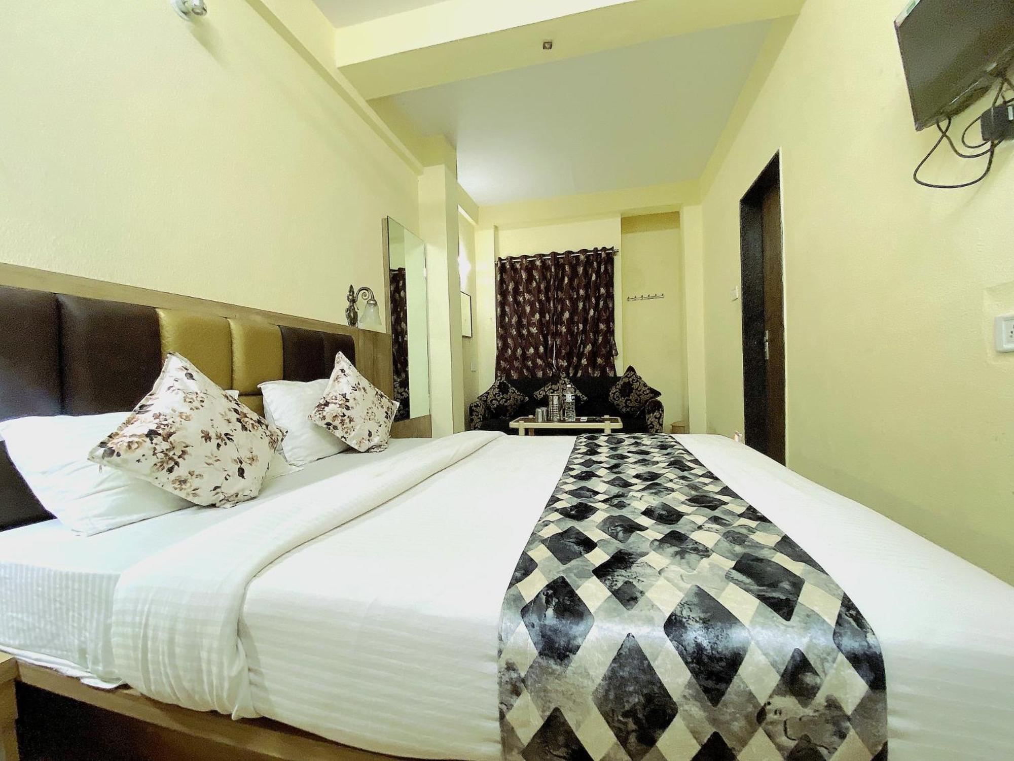 Alina Palace Apartment Mahabaleshwar
