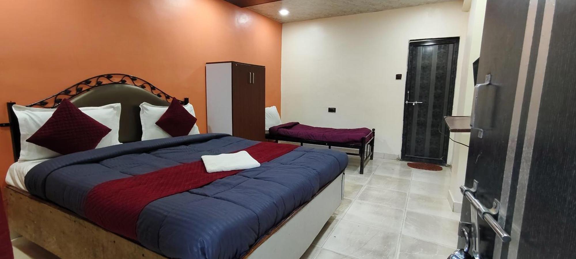 Hotel Sai Niwas
