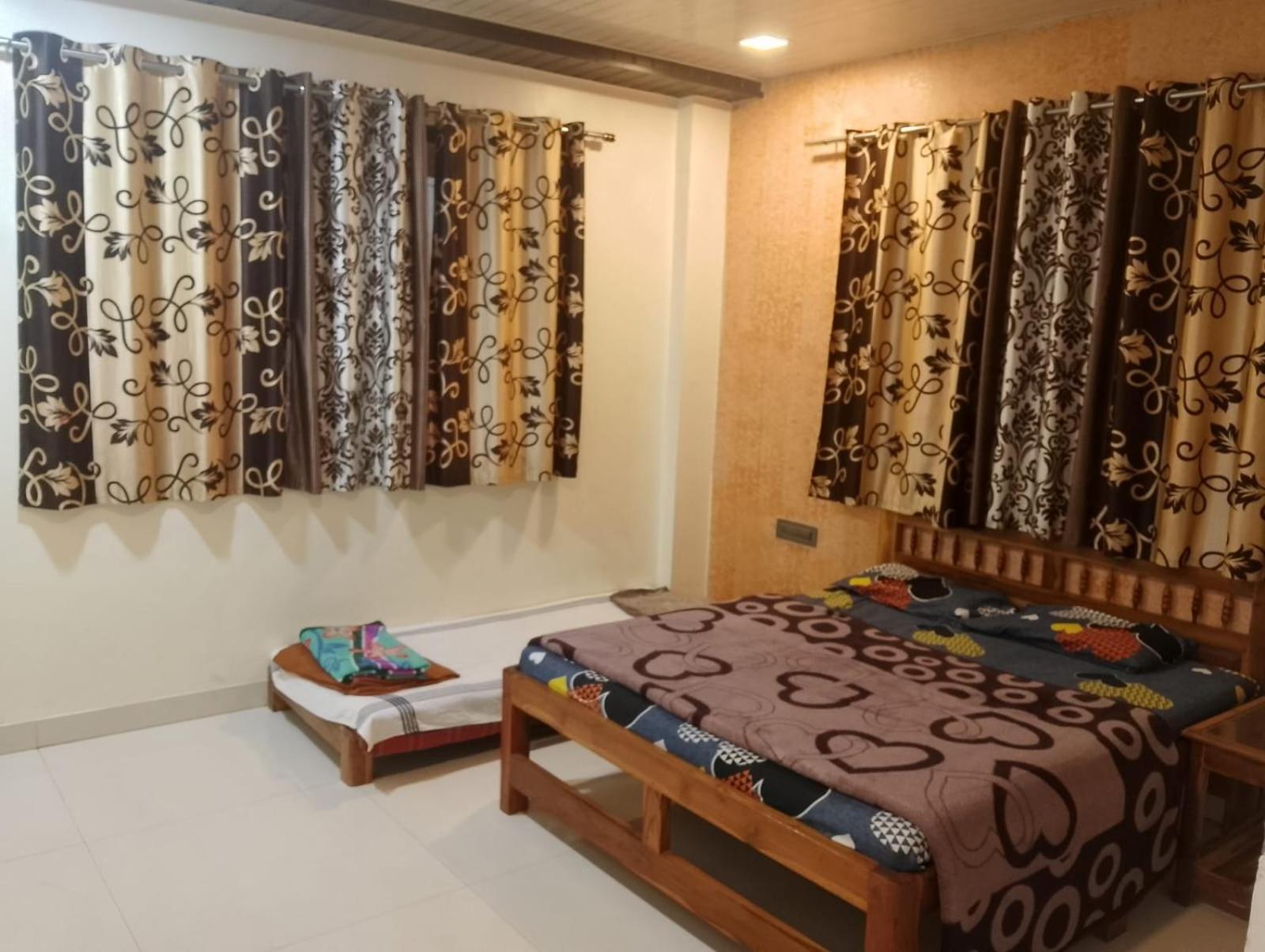Vikrant Deluxe