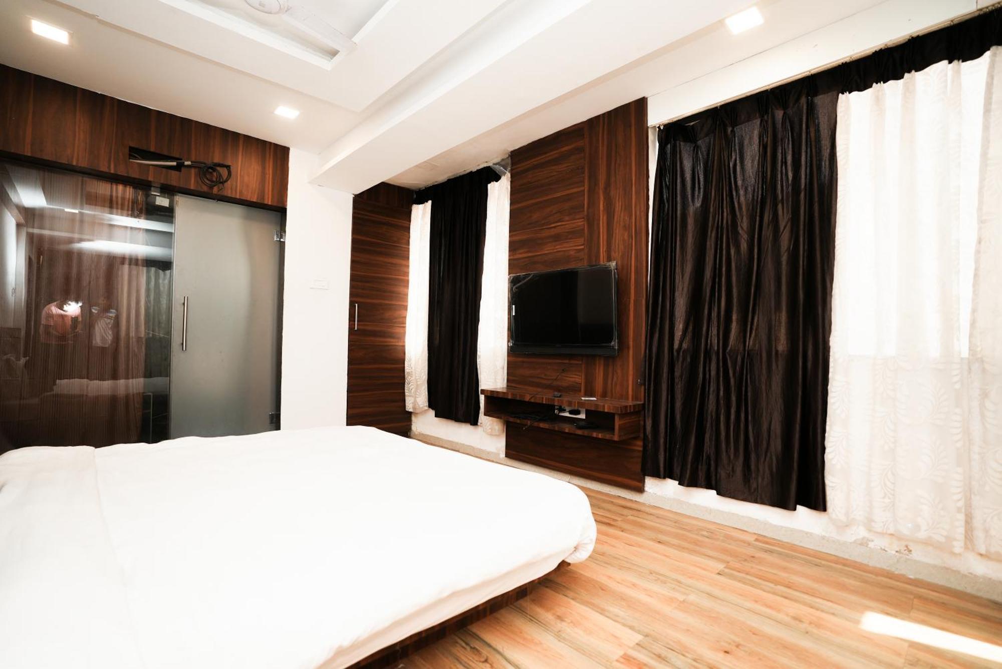 Sai Executive Near Holy Cross Church Hotel Mahabaleshwar