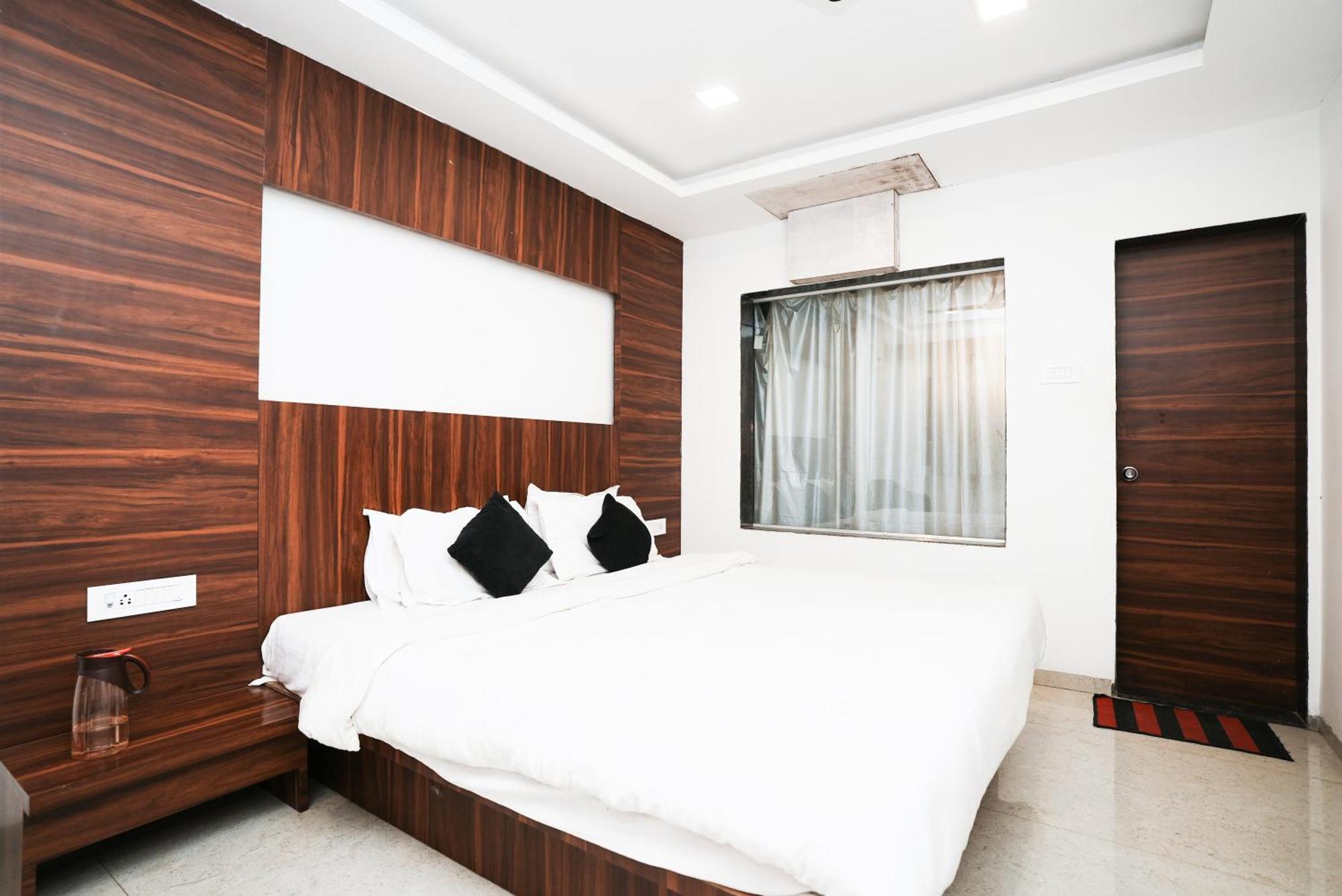Hotel Sai Executive Near Holy Cross Church 3*