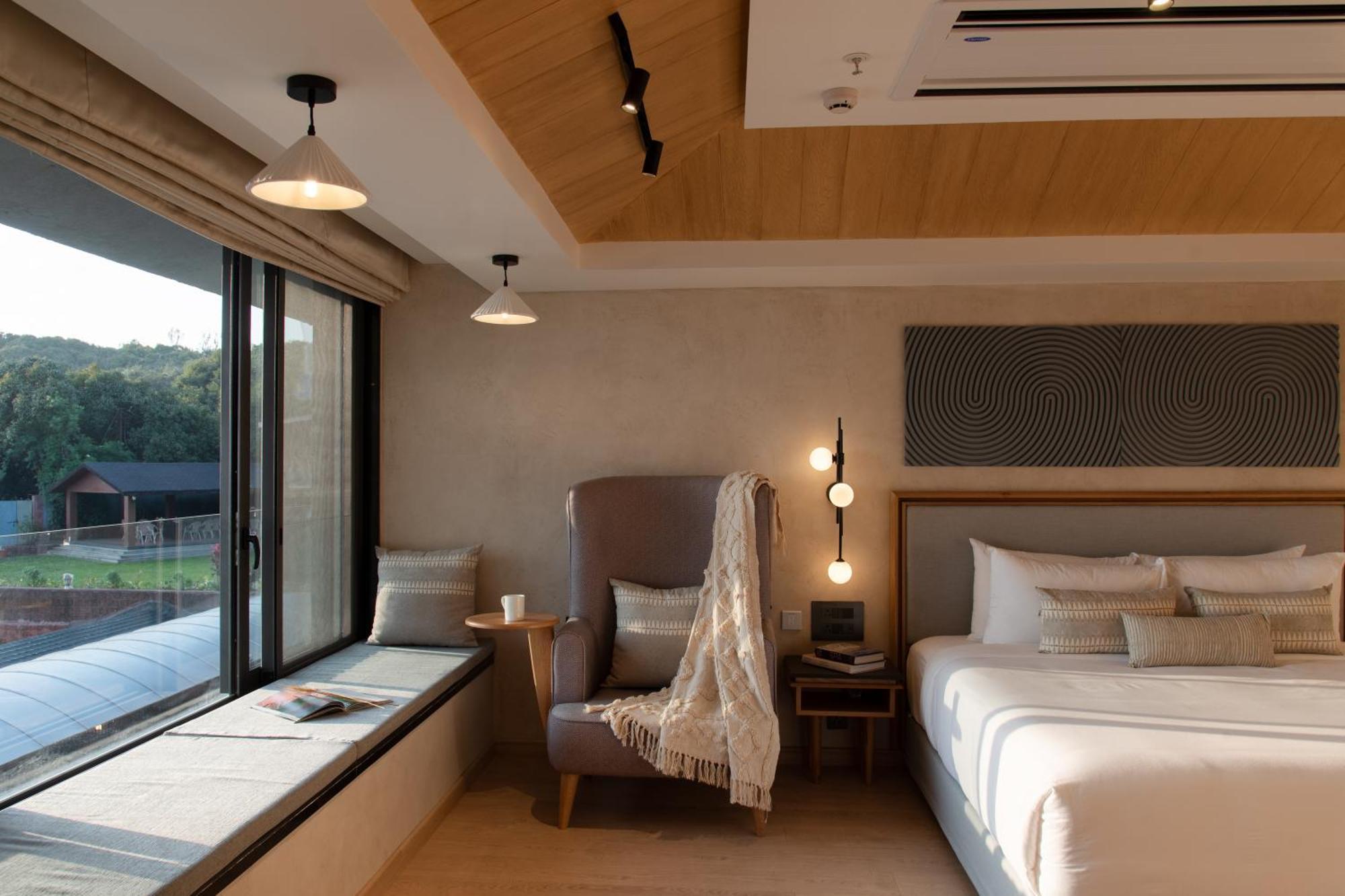Brightland & Mahabaleshwar