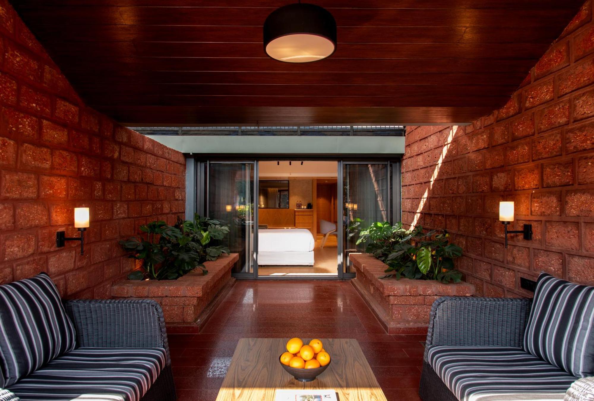 Brightland & Resort 4*