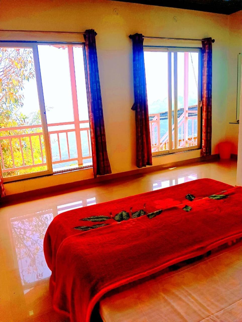 Homestay Royal Stone *