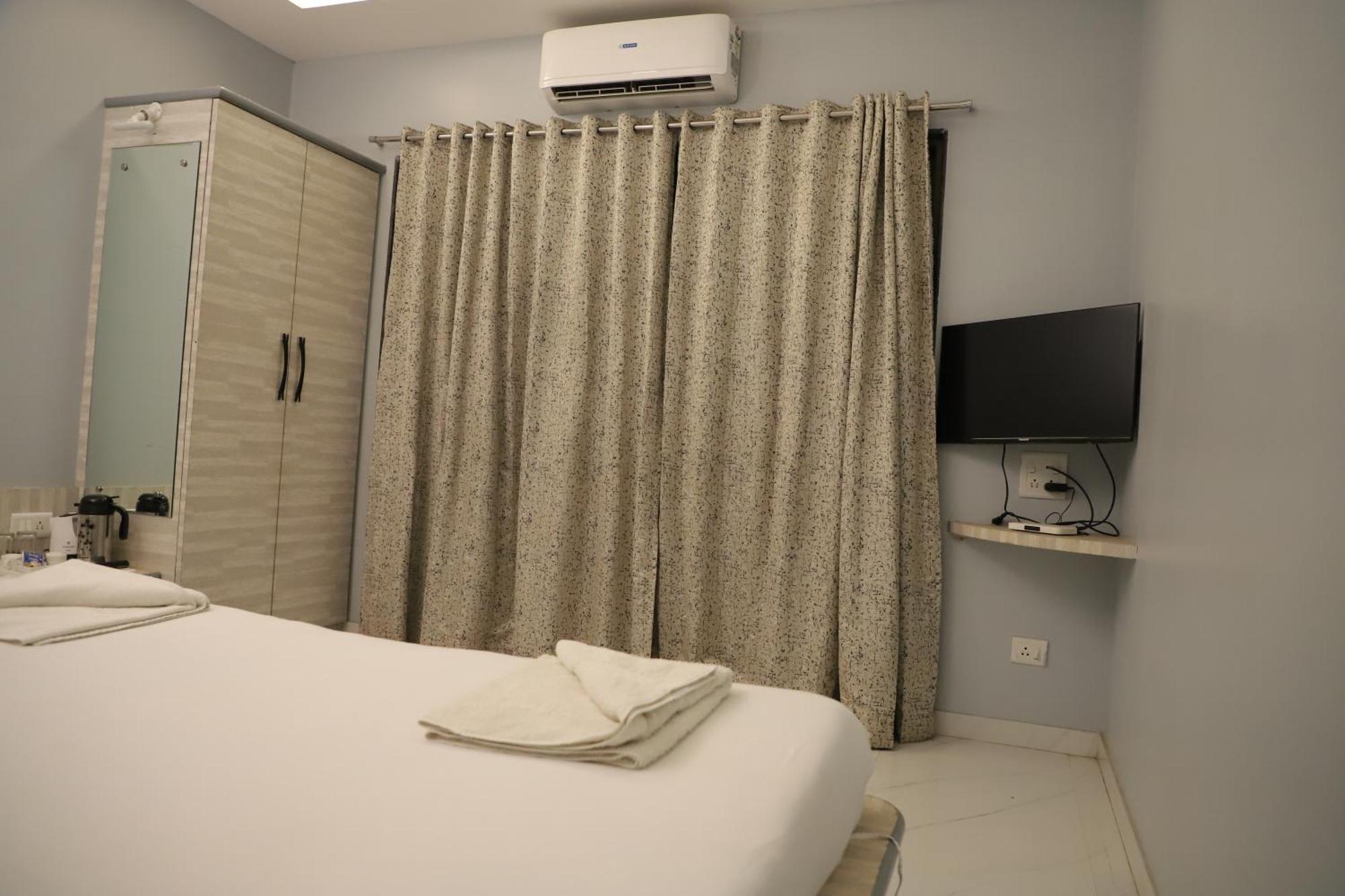 Jeevan Village Resort