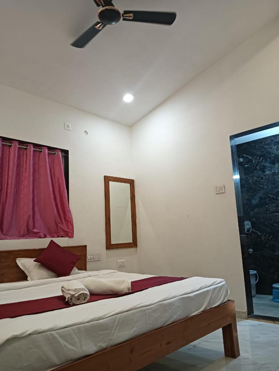 Heaven River Side And Hotel 3*