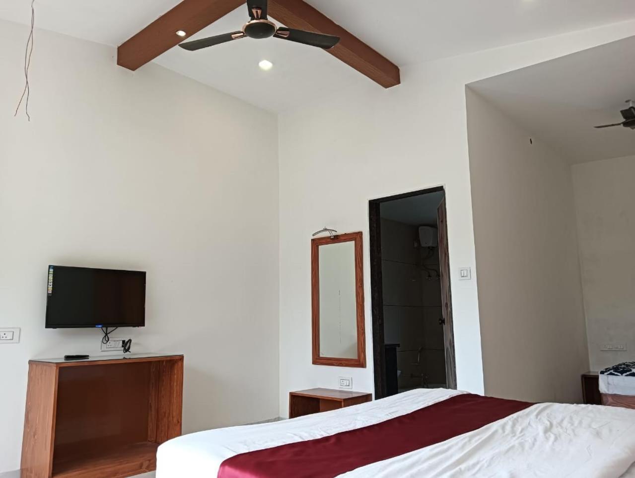 Heaven River Side And Hotel Mahabaleshwar