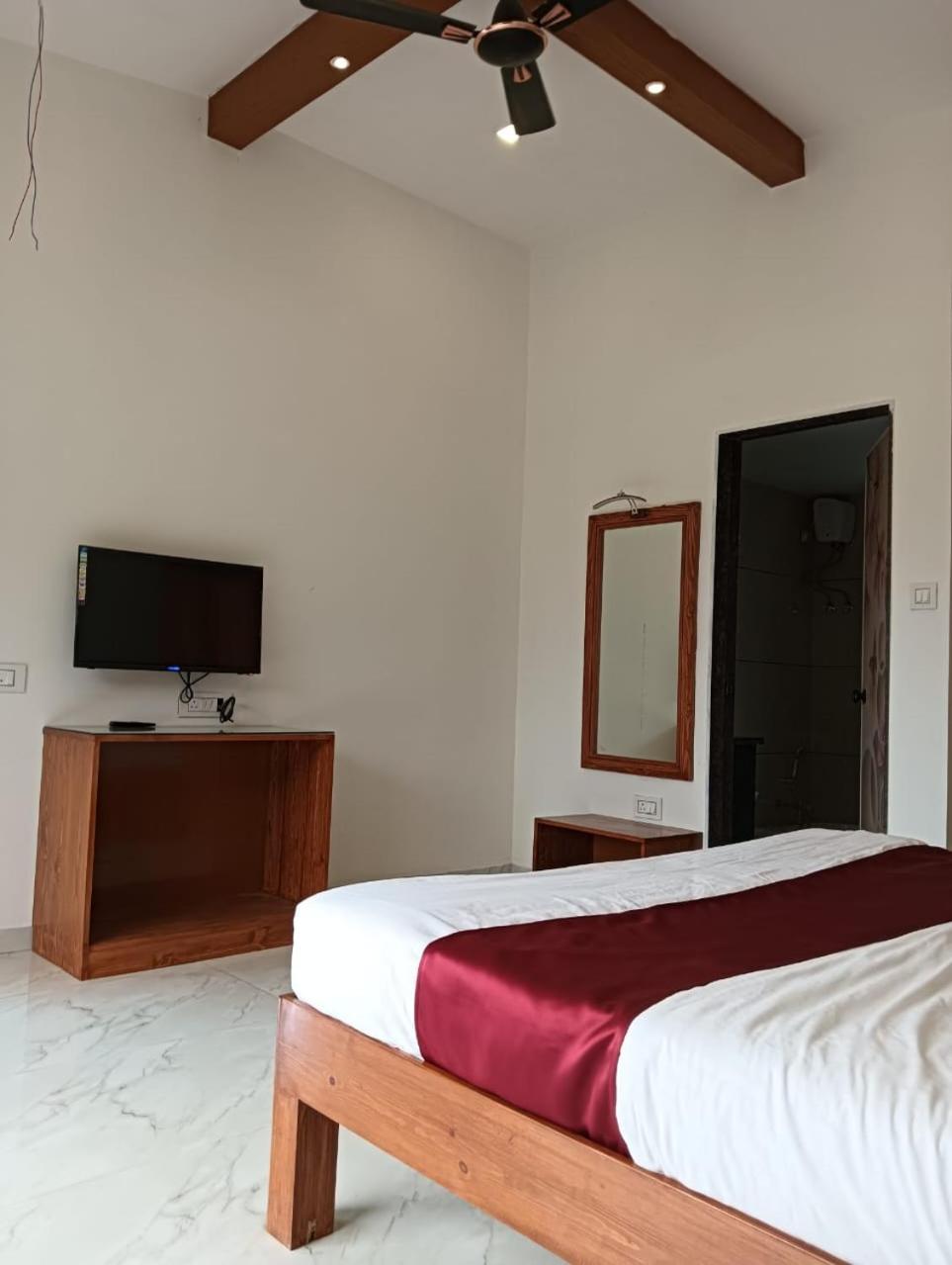 Heaven River Side And Hotel Mahabaleshwar