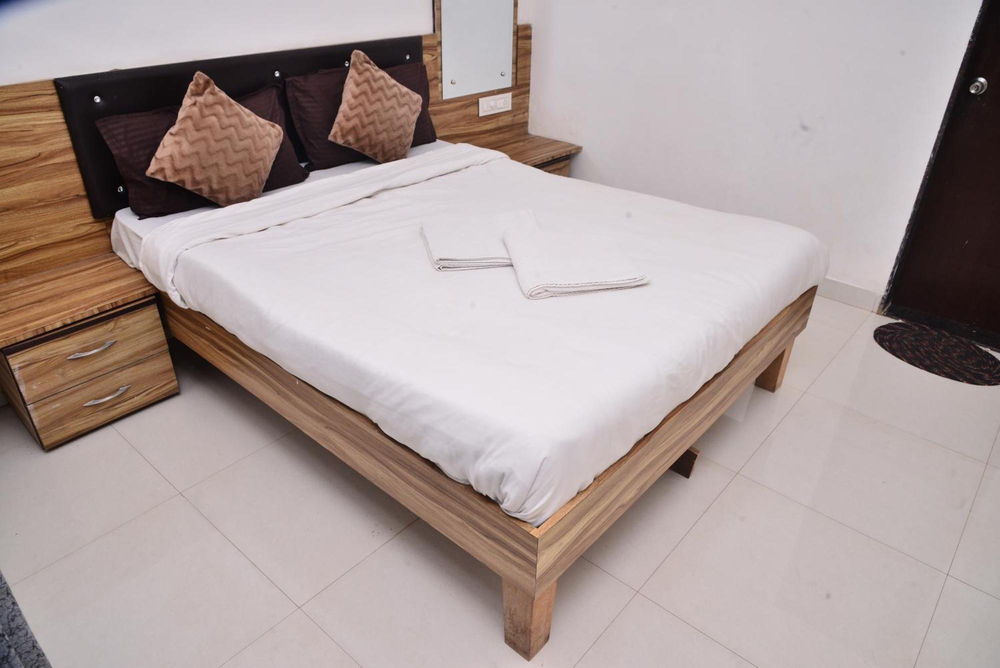 Elephant Valley View Hotel 2*