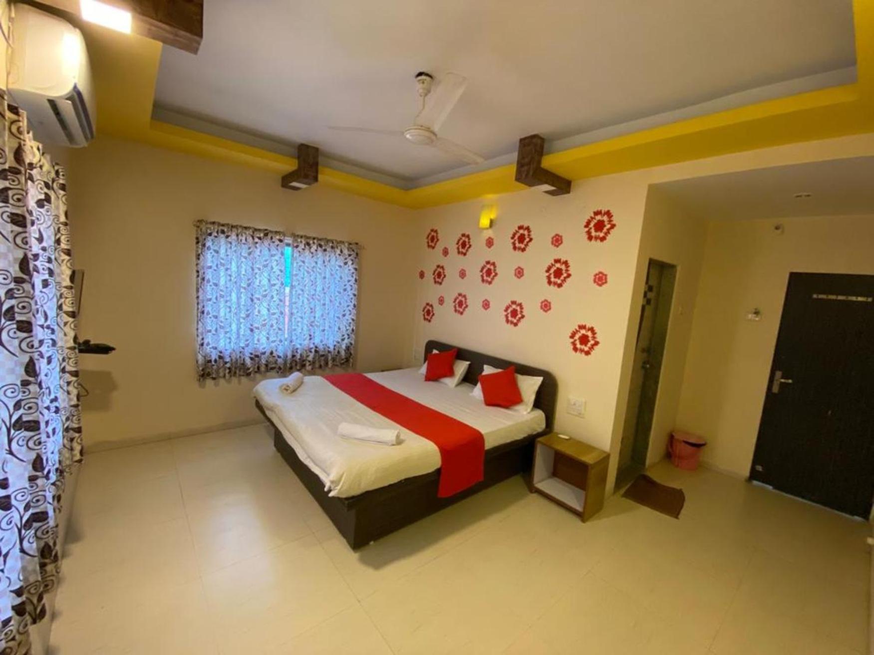 Twilight House Hotel