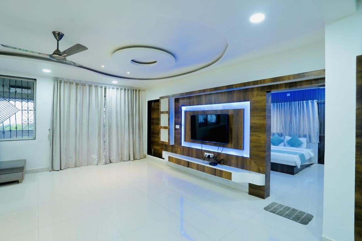 Mahalaxmi Hills Hotel Mahabaleshwar