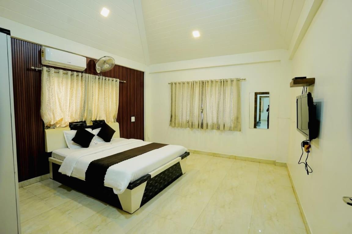 Hotel Mahalaxmi Hills 3*