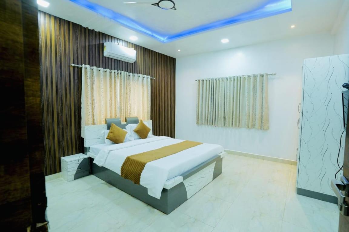 Mahalaxmi Hills Mahabaleshwar