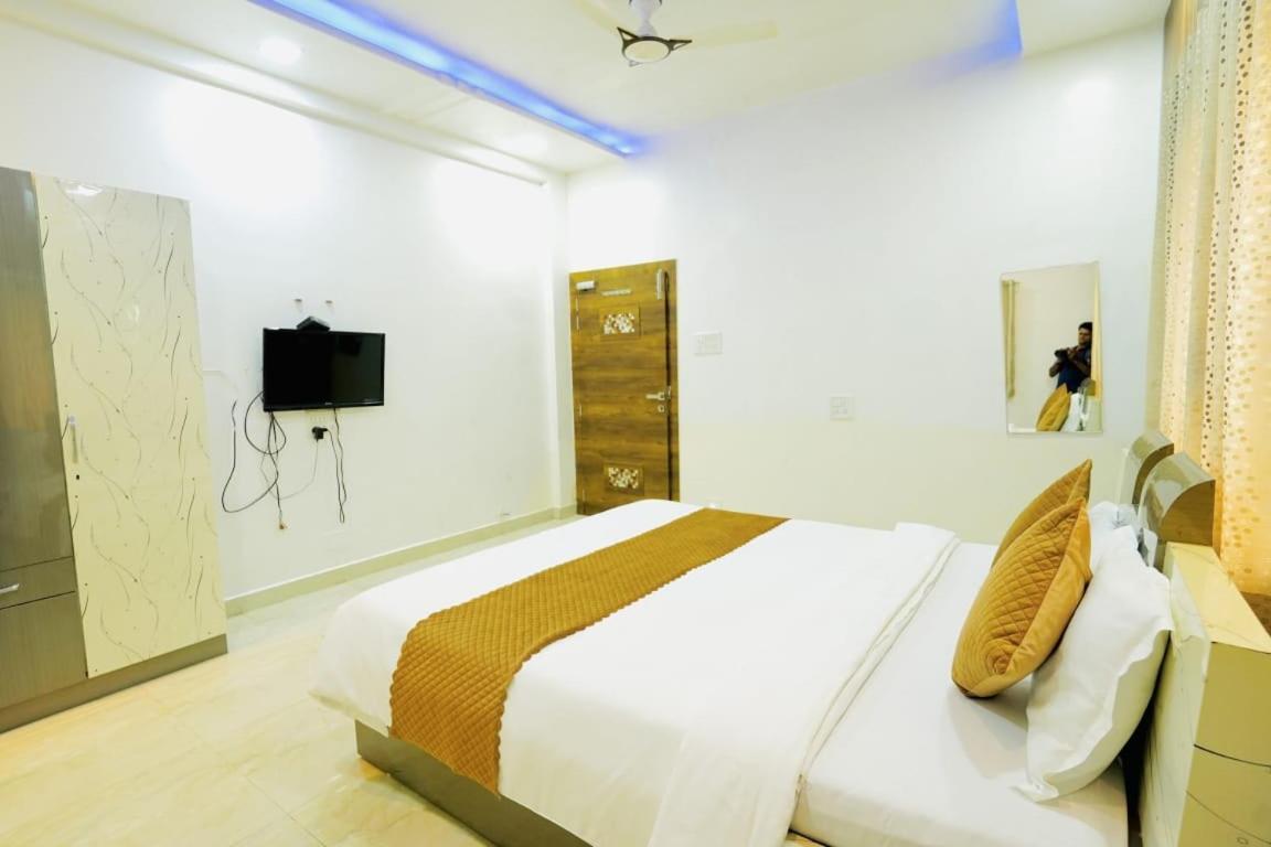 Mahalaxmi Hills Mahabaleshwar