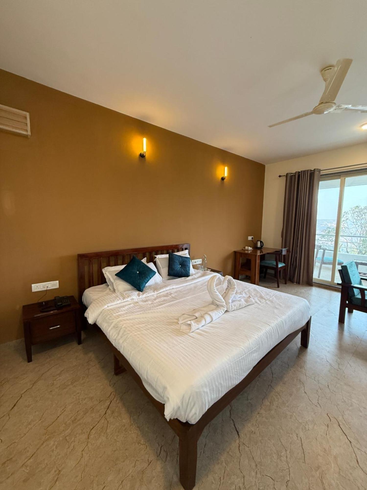 Wonder Mist Resort,
