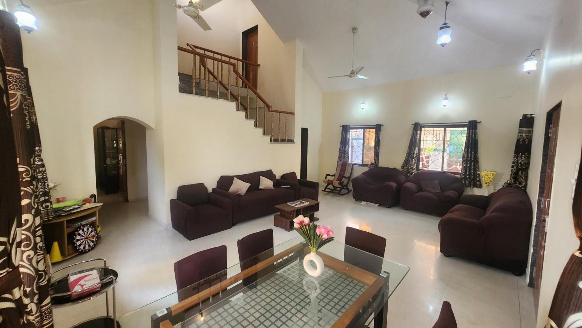 Kareeshmavilla *
