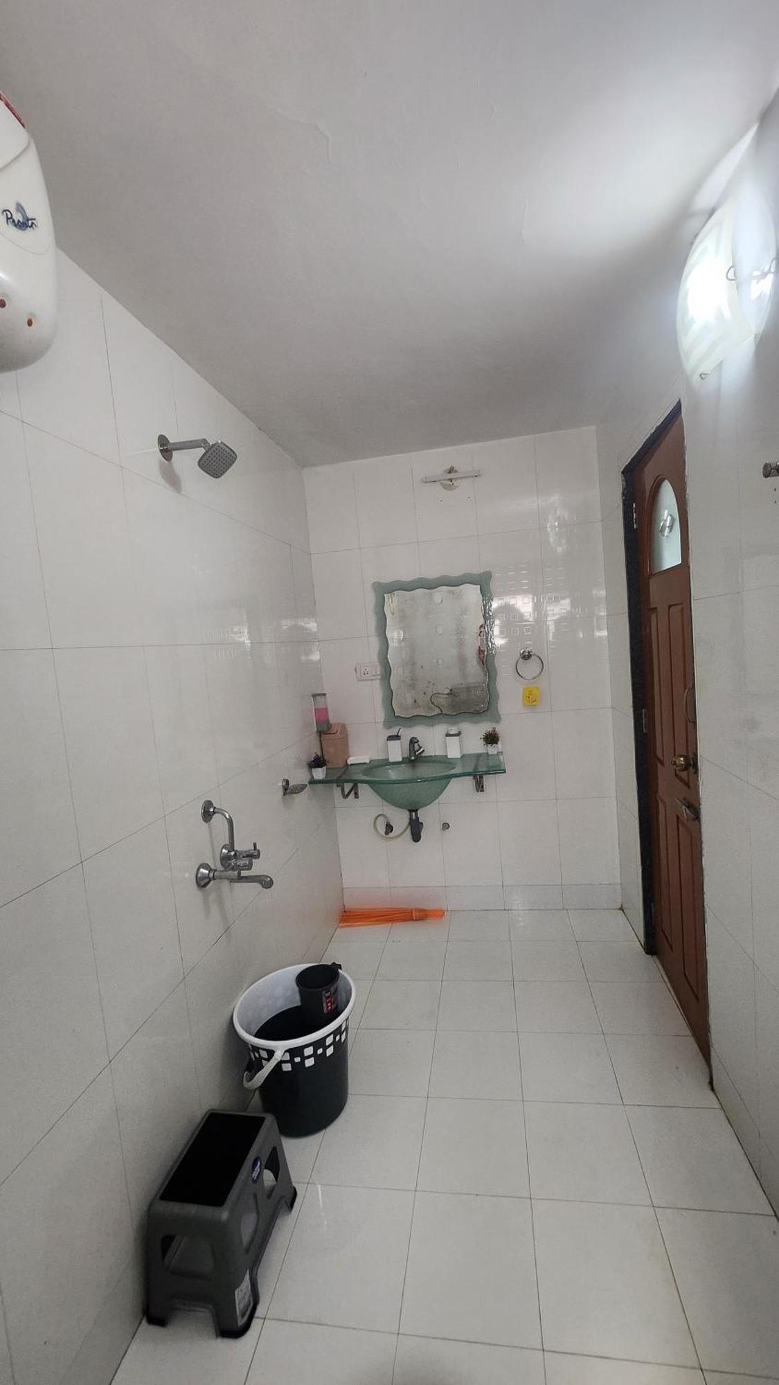 Kareeshmavilla