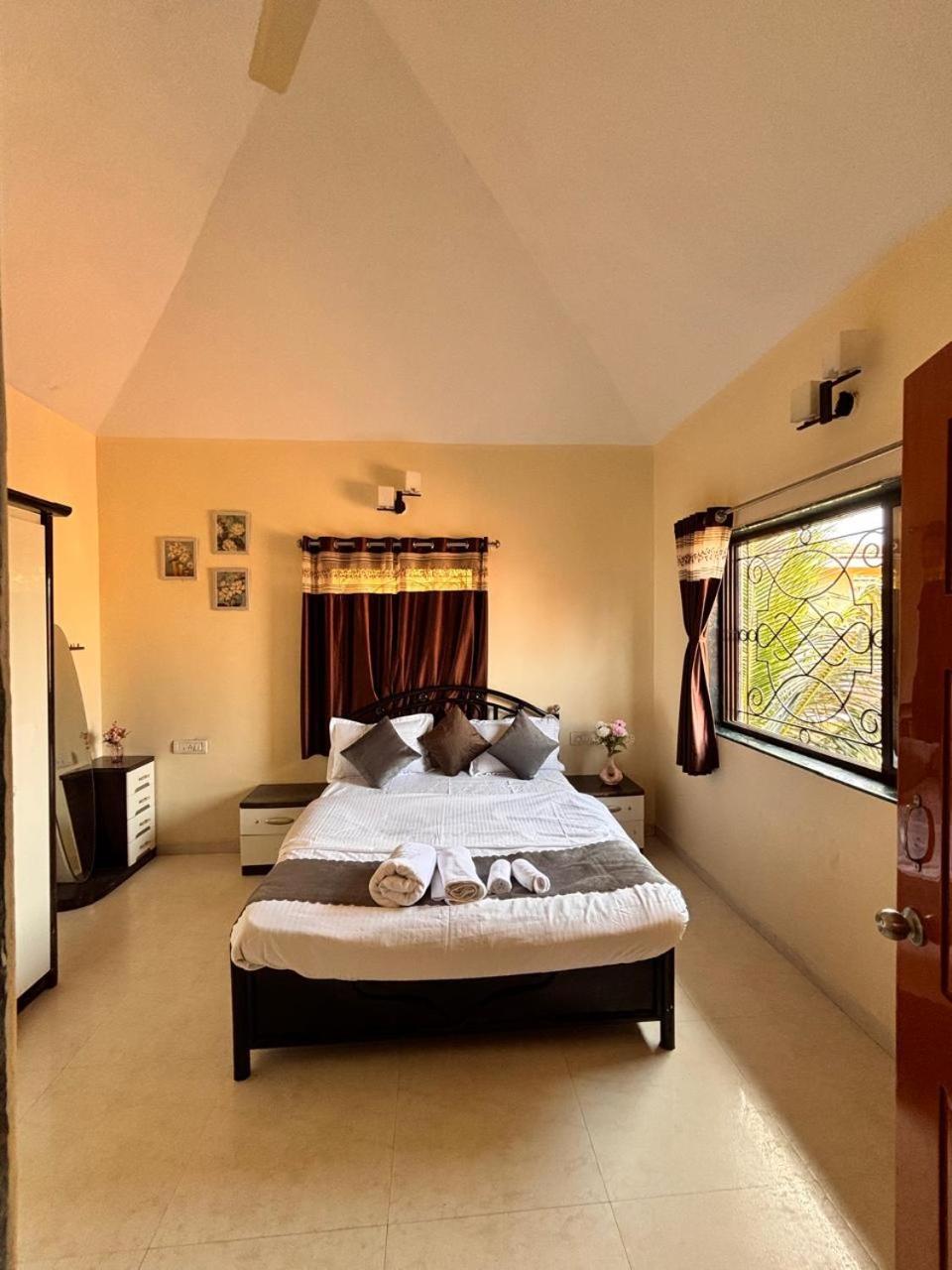 Kareeshmavilla
