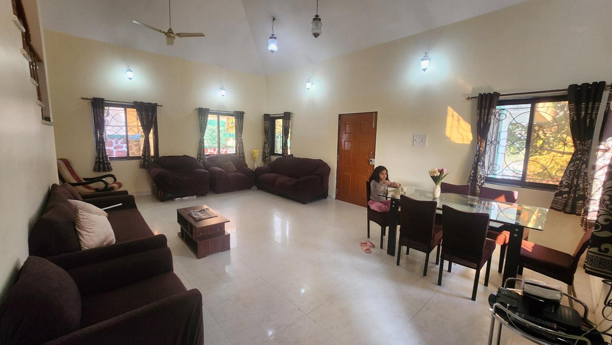 Kareeshmavilla *