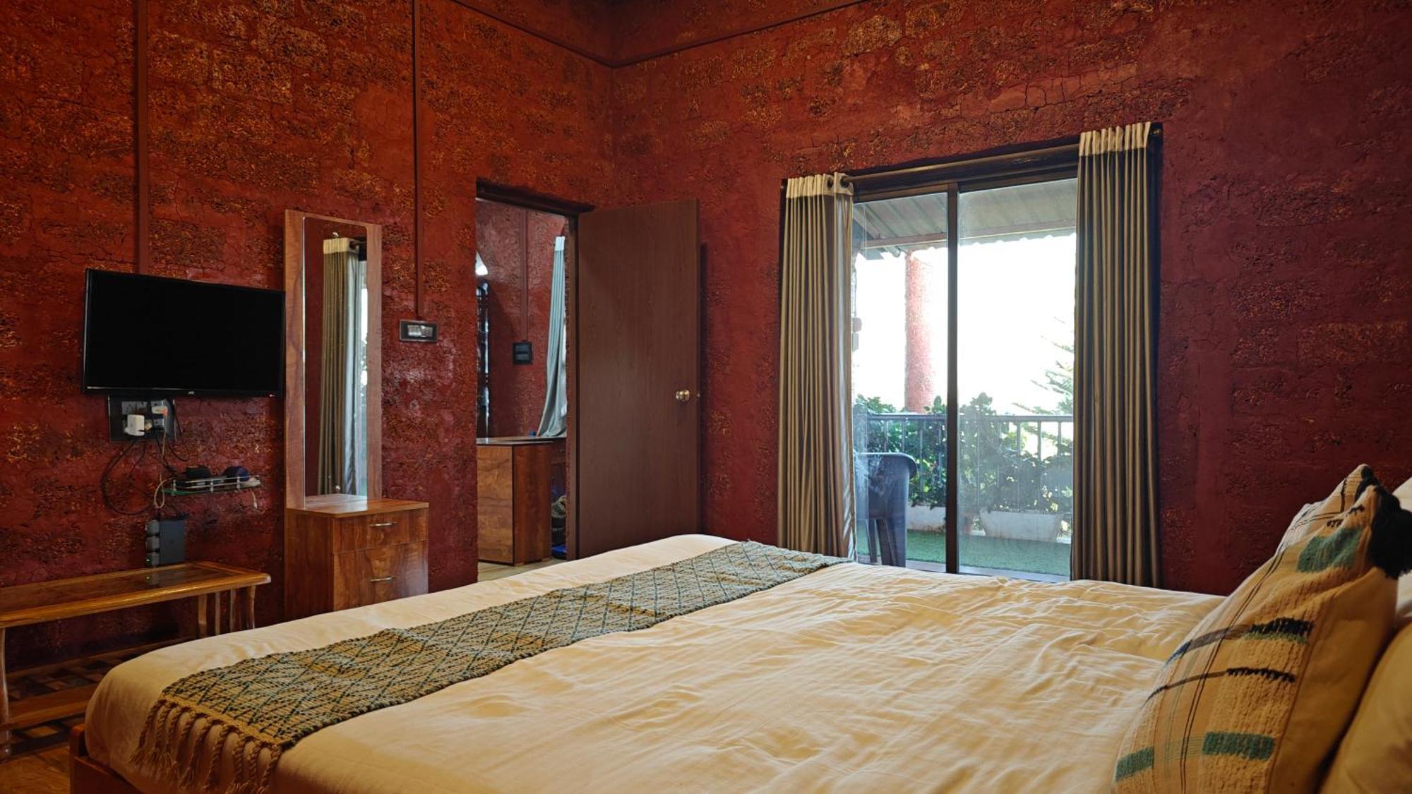 Stone Casa By Vgh 4bhk With Swimming Pool Villa Mahabaleshwar