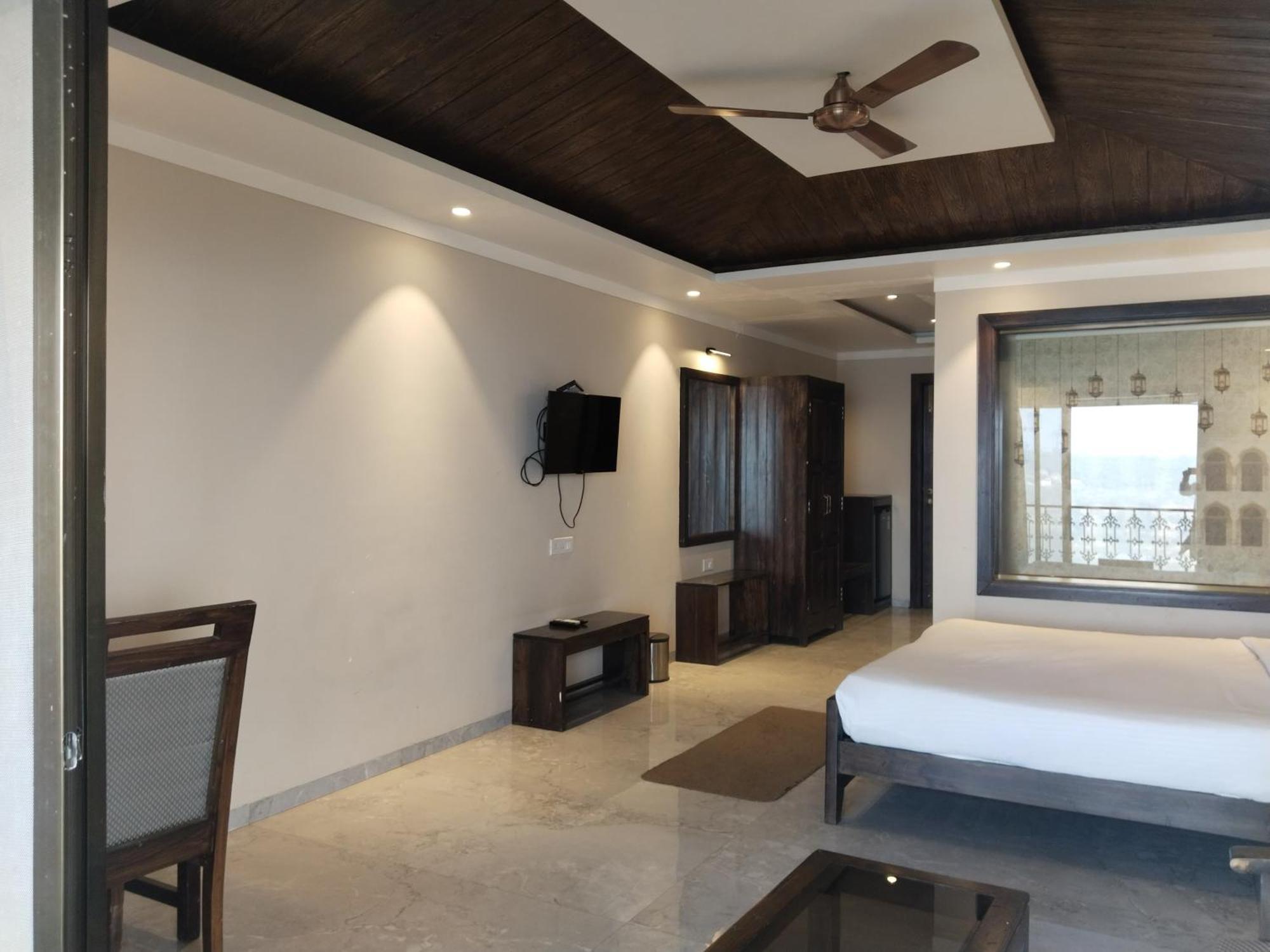The Byke Sai Hotel 3*