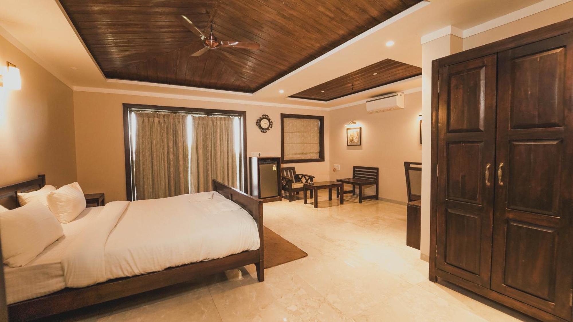 The Byke Sai Hotel 3*
