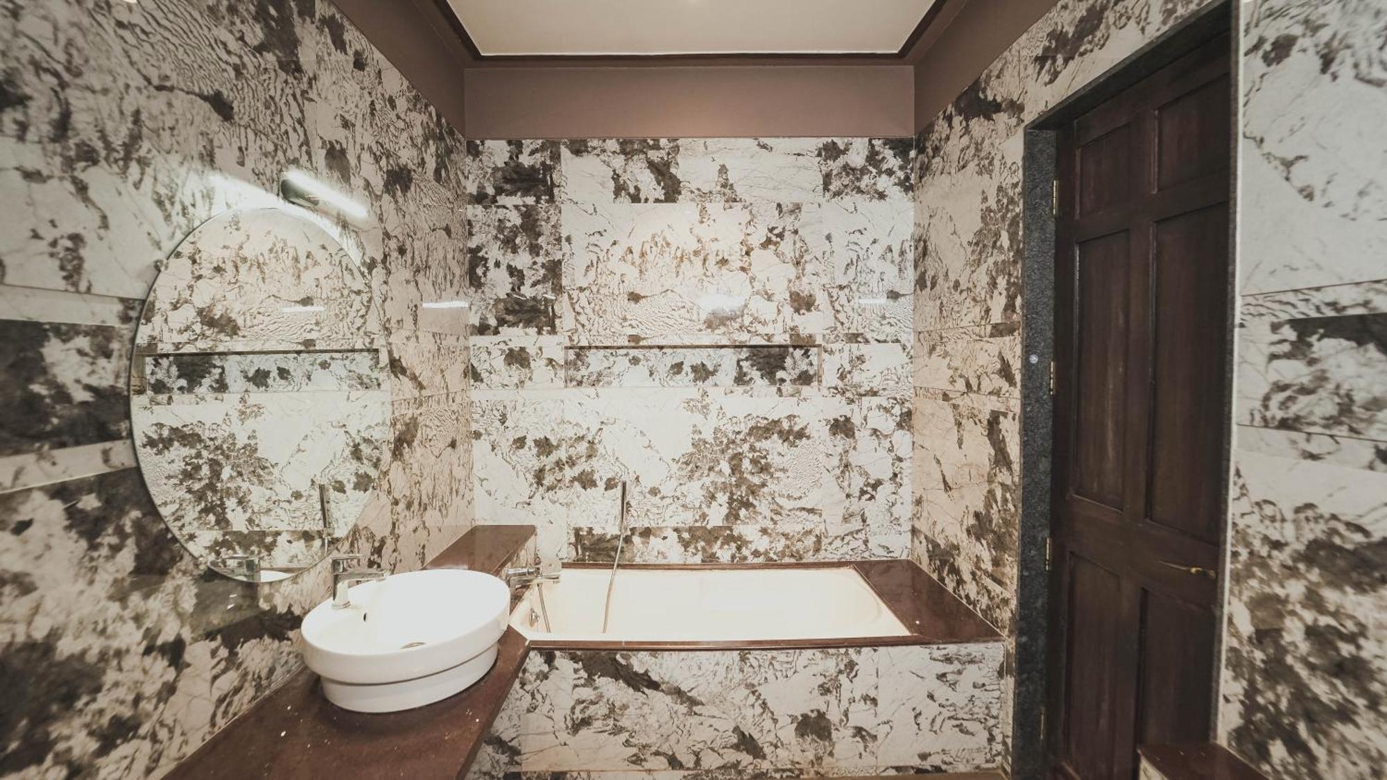 The Byke Sai Hotel 3*