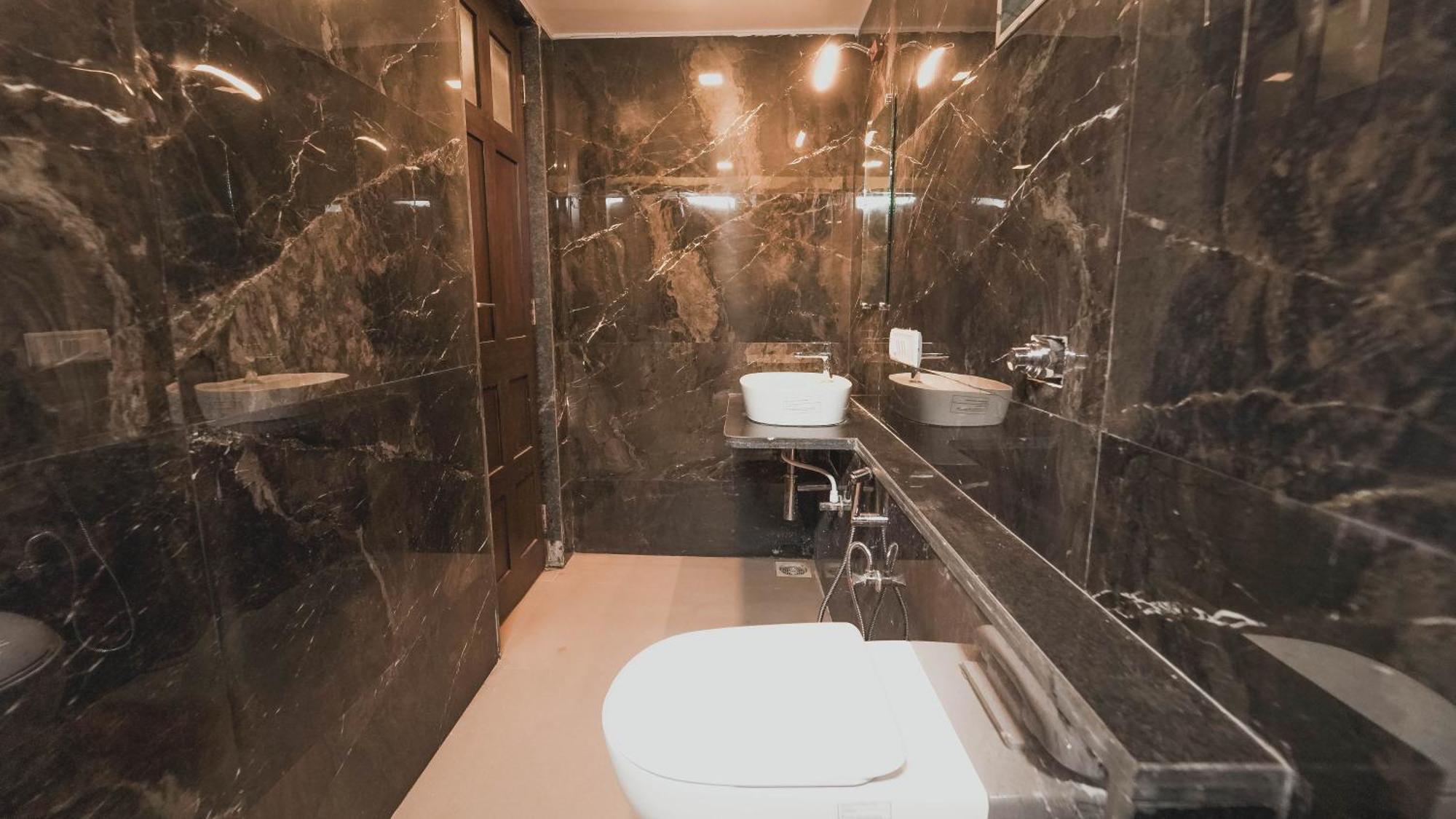 Hotel The Byke Sai