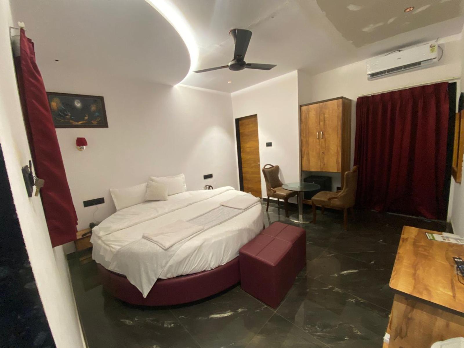 Resort Param *