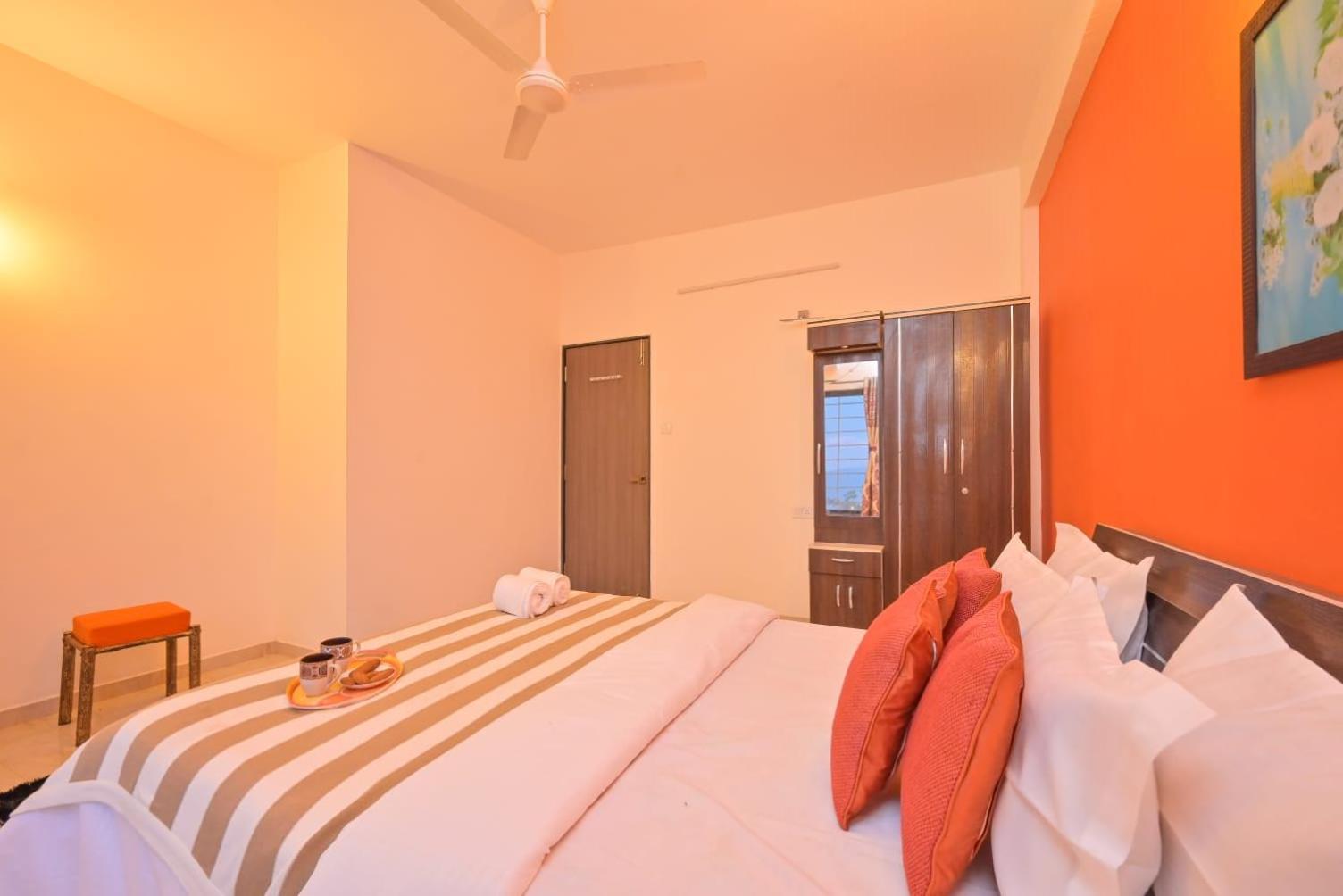 Lifeline Villas- Backwater Breeze Valley View Luxurious Infinity Pool With Huge Open Area Holiday home Mahabaleshwar