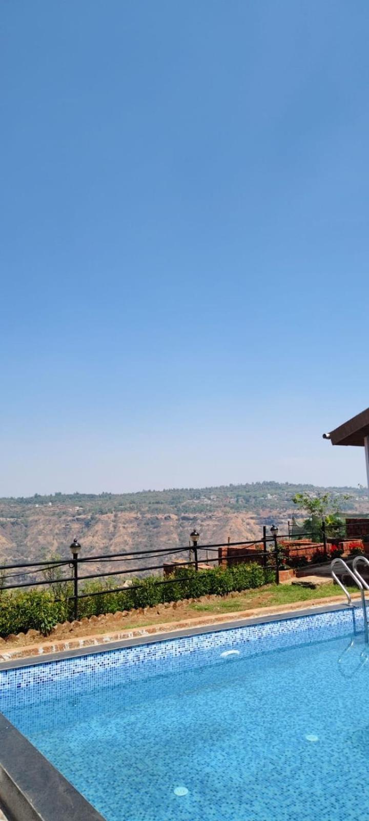 Lifeline - Mystic Woods Luxurious 2bhk With Breathtaking Valley View