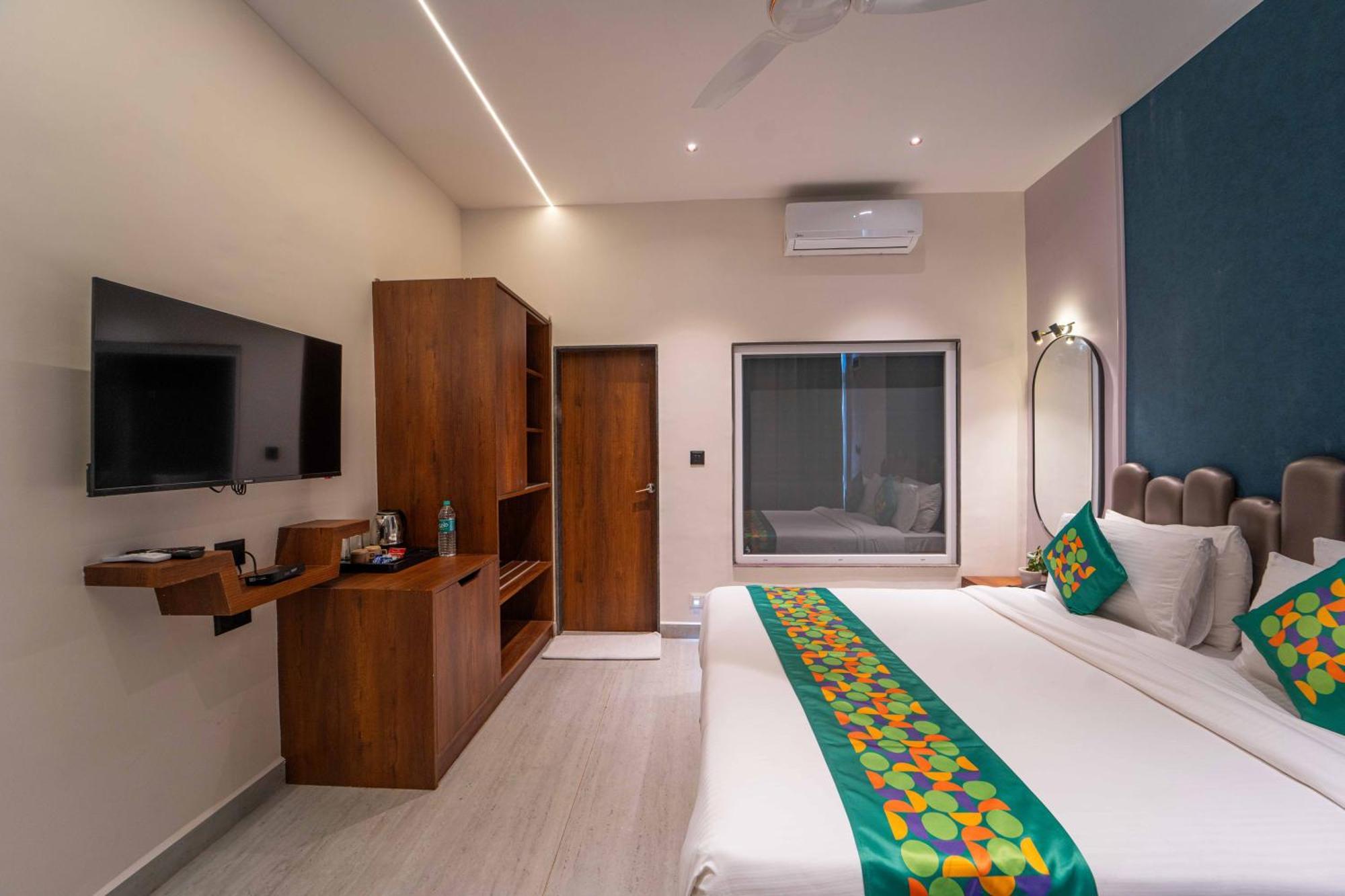 Treebo Winter Town Venna 3*