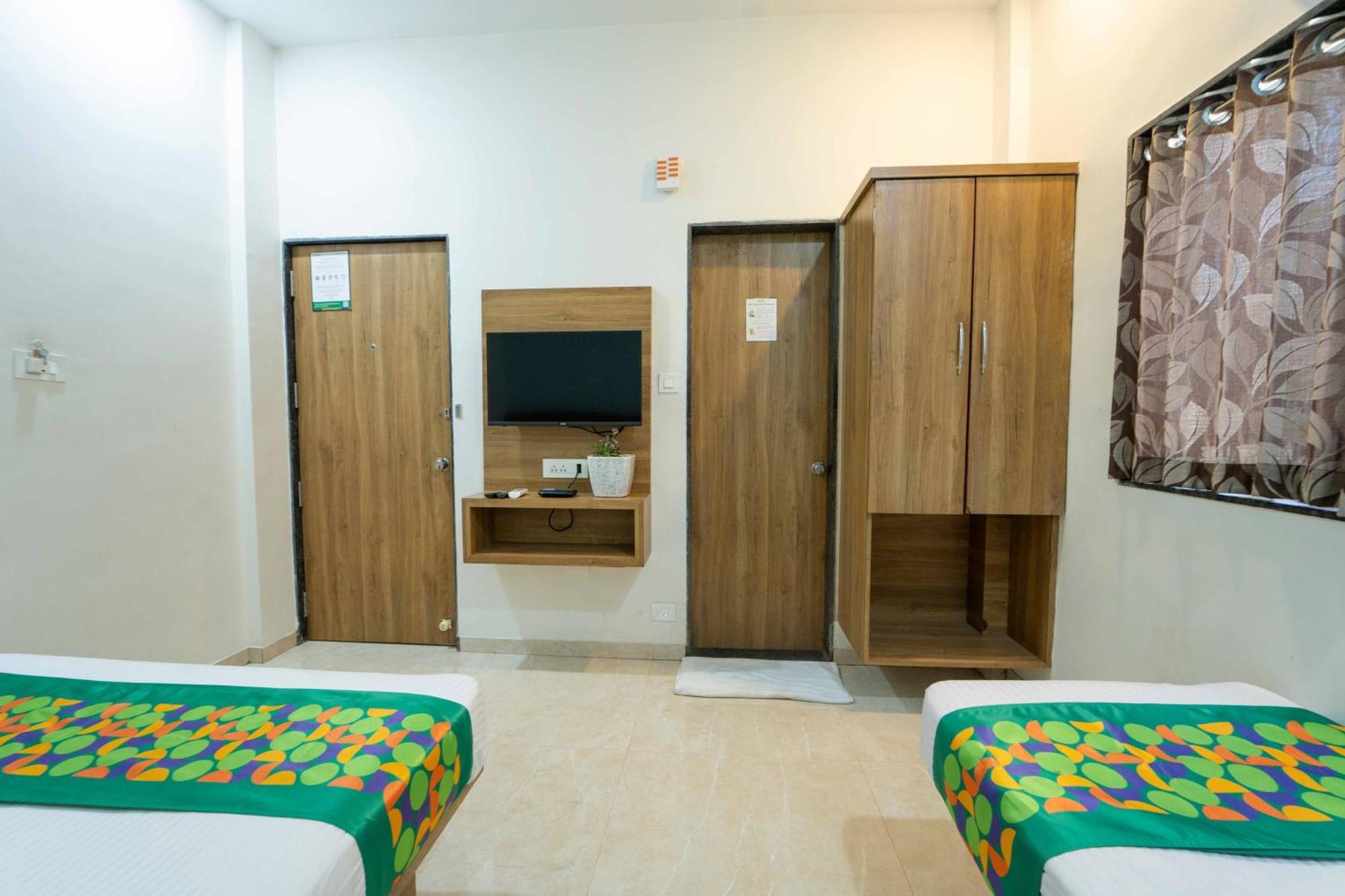 Treebo Winter Town Venna 3*