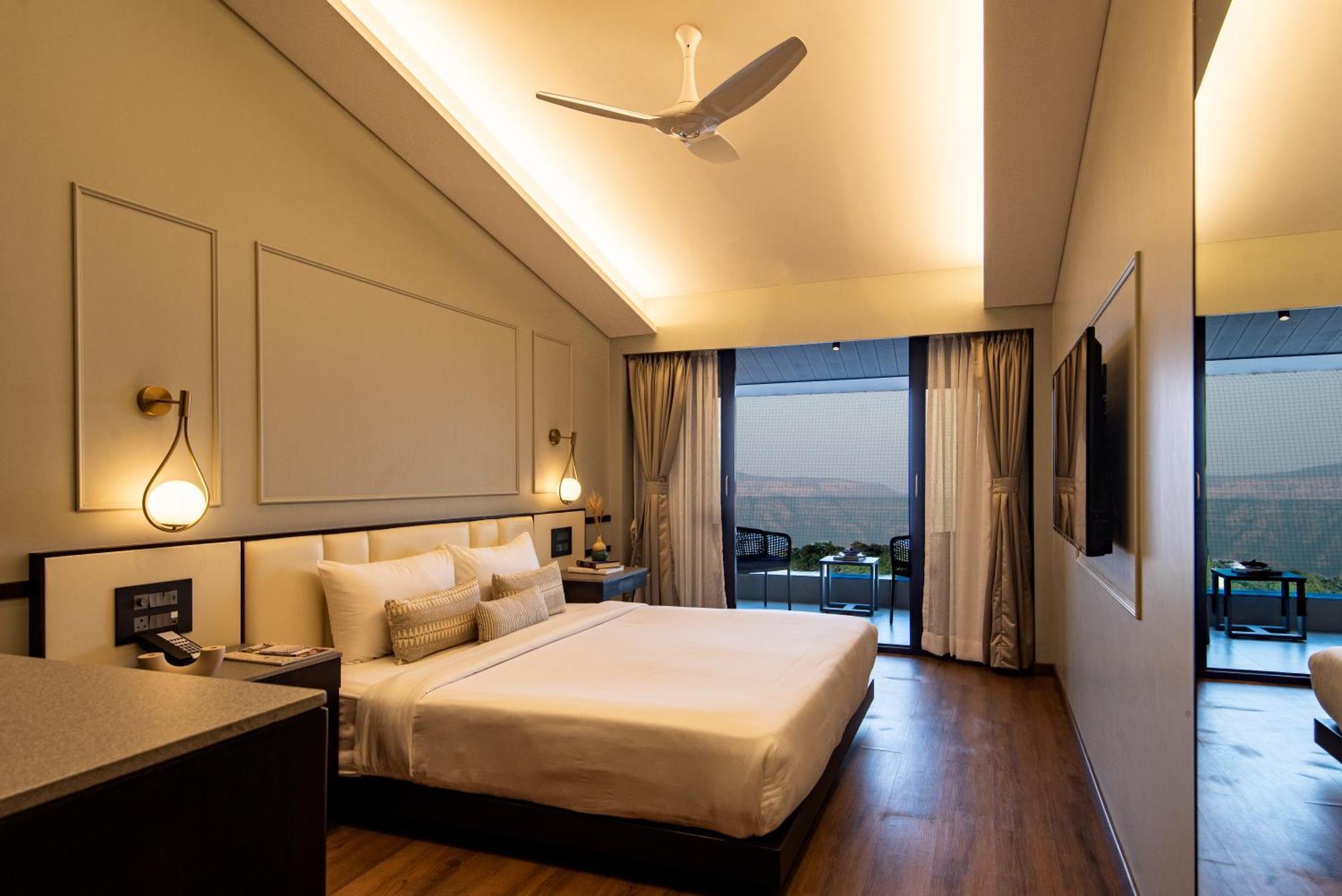 Brightland & Resort 4*