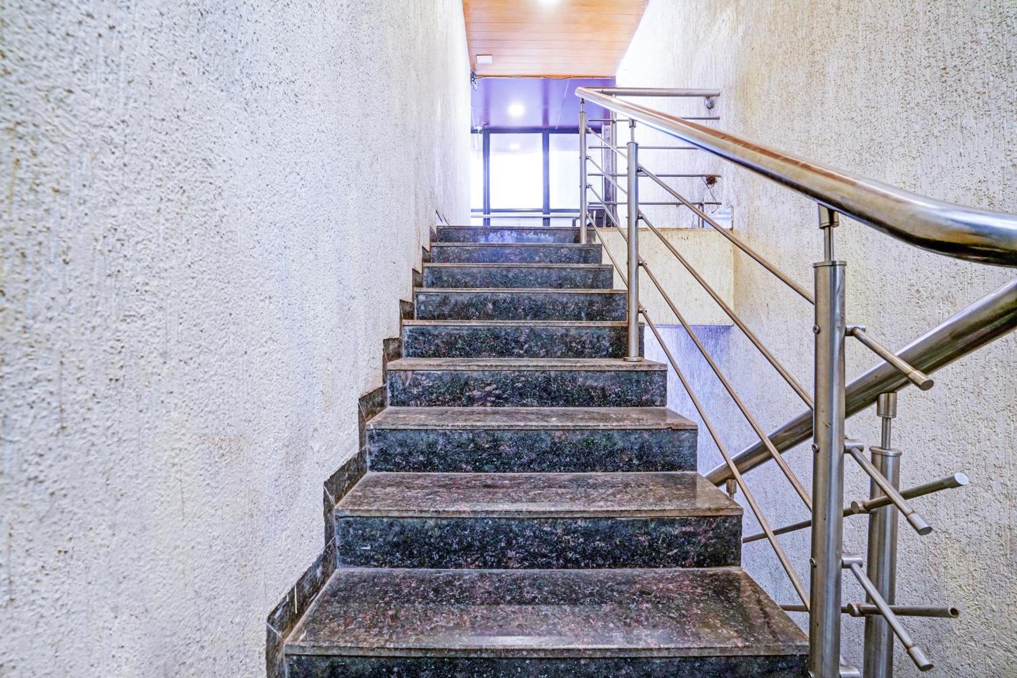 Hotel Super Townhouse Formerly Shiva's Valley 3*