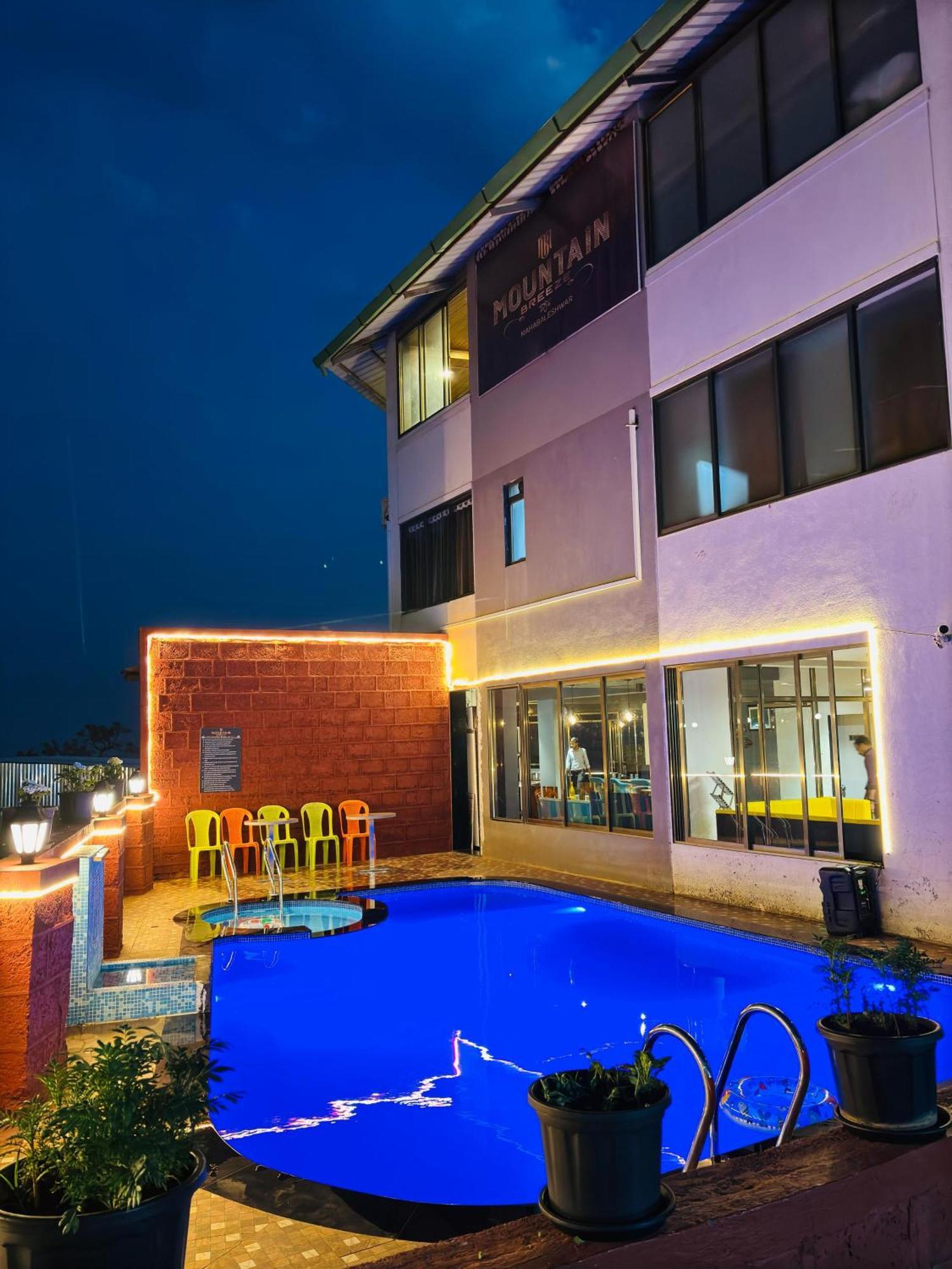 Hotel Mountain Breeze Resort,