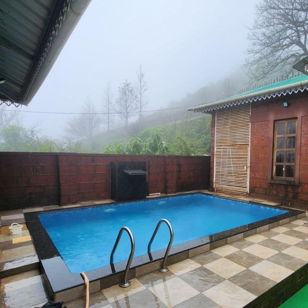Shiv Parvati - 5 Bhk In 3*