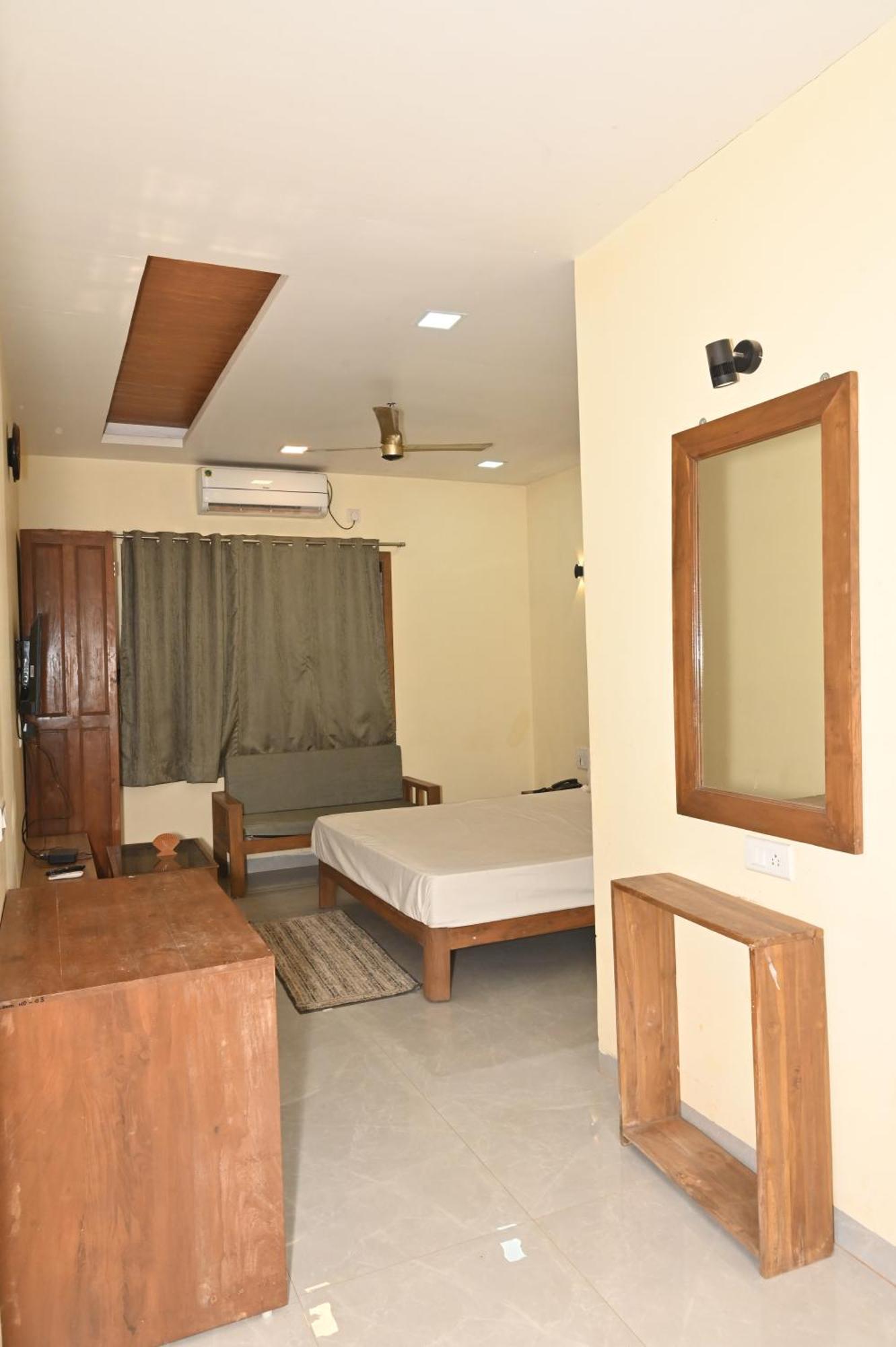 Shiv Parvati - 5 Bhk In Hotel