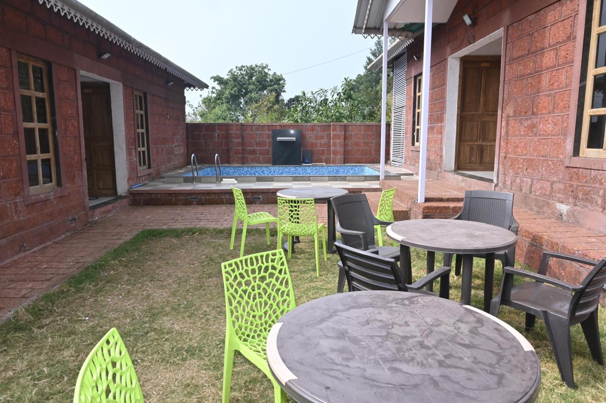 Hotel Shiv Parvati - 5 Bhk In
