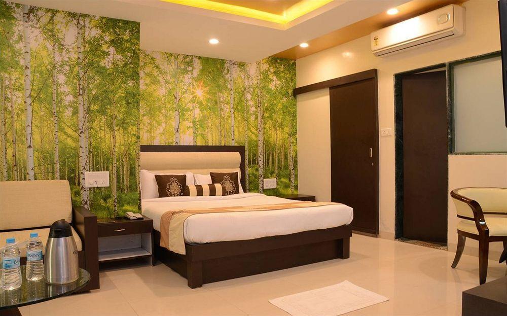 United 21 Resort-