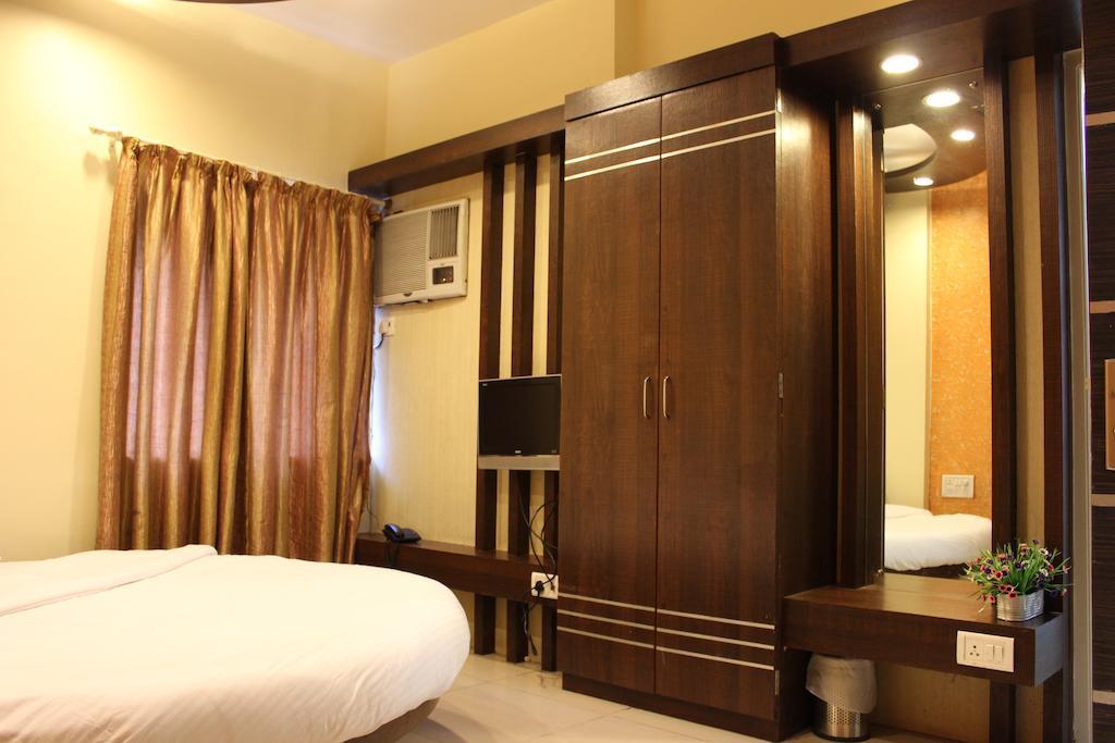 Hotel Sunny Mid-Town Mahabaleshwar