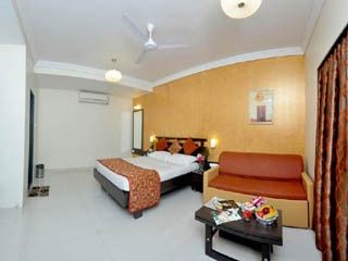 Suman Raj Hotel