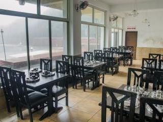 Regal Woodside Retreat Hotel