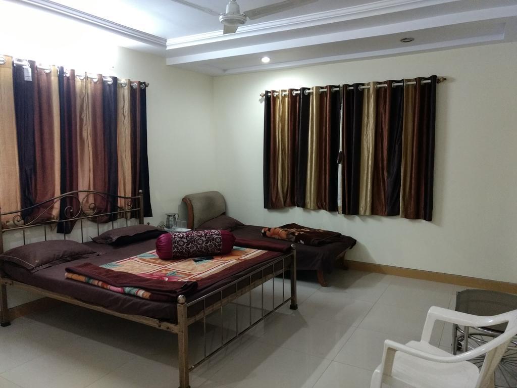 Shanti Palace