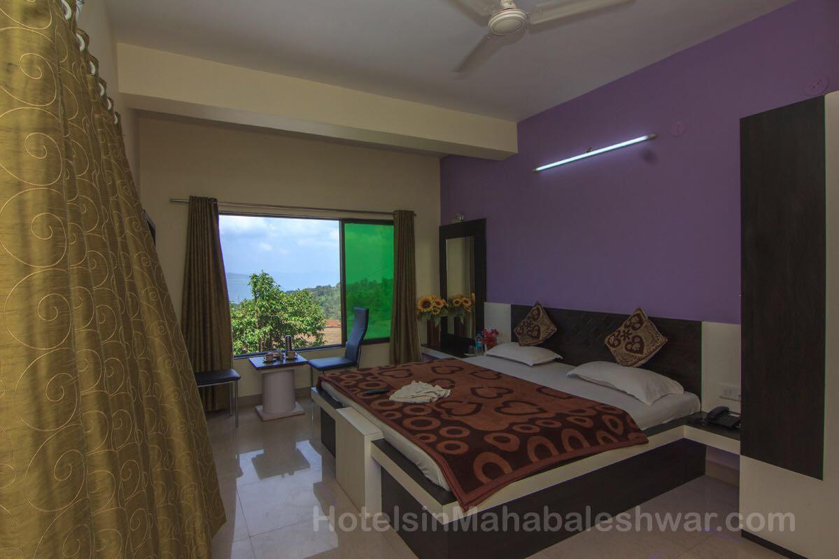 Ever Green * Mahabaleshwar