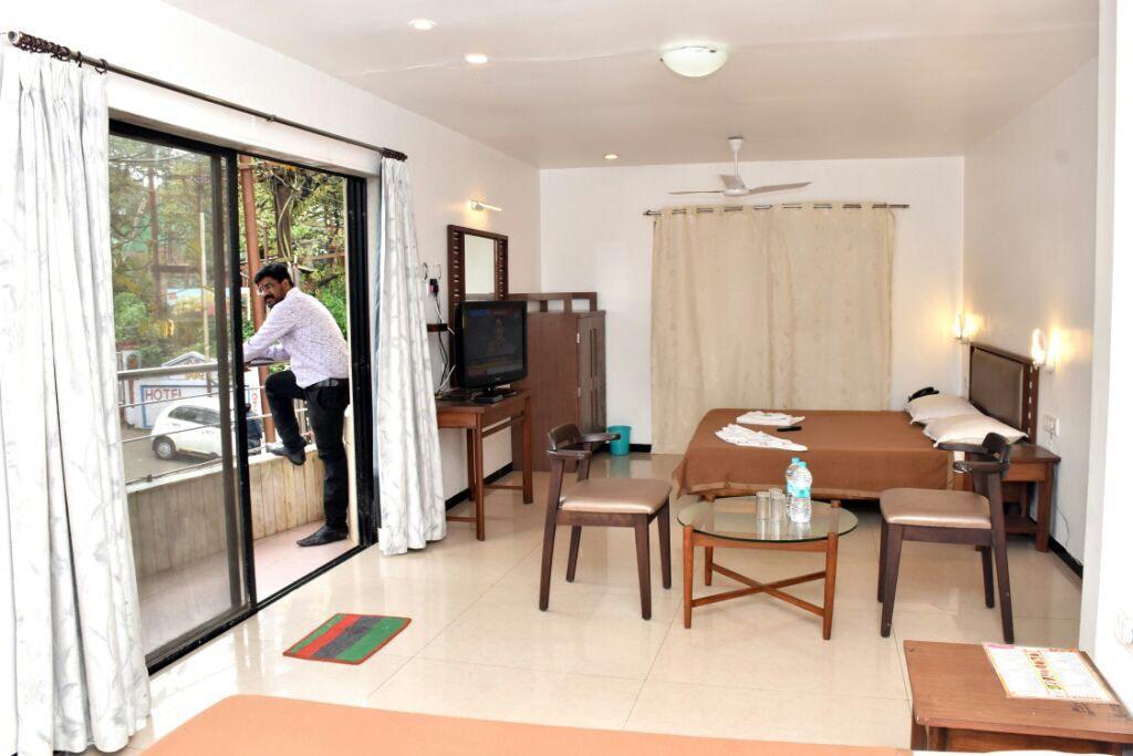 Maharaja Residency Executive Hotel