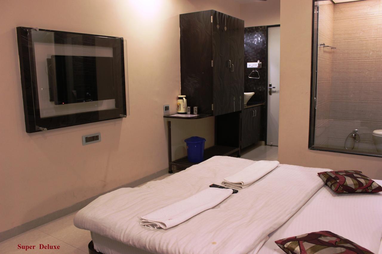 Js Excellency Hotel Mahabaleshwar